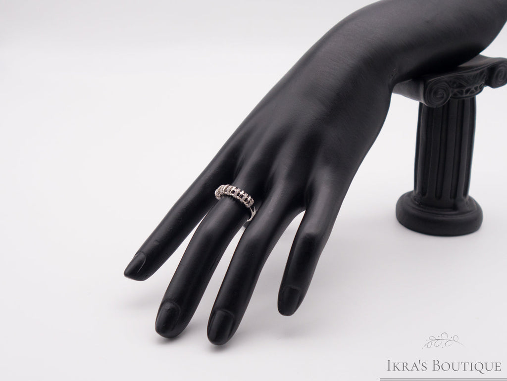 Berceste series Seven Zirkonia Ring