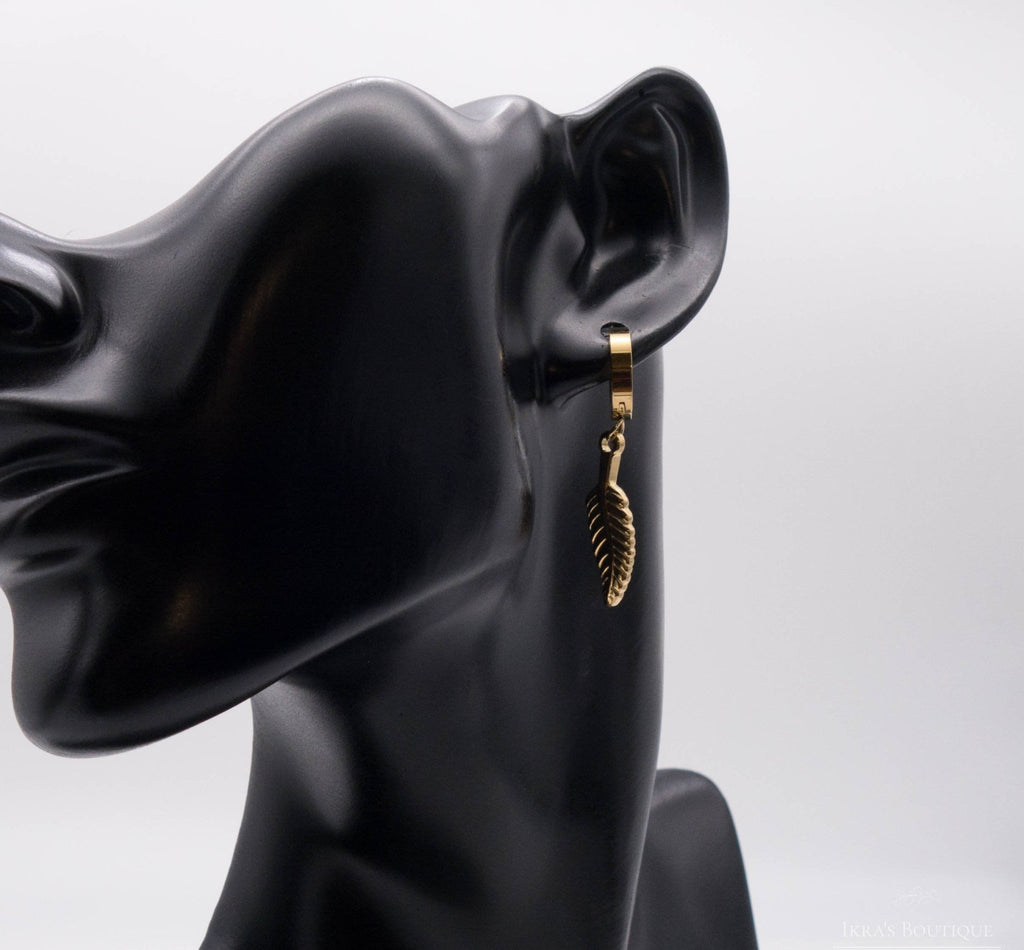 Gold ummantelte Golden Leaf Ohrringe - Ikra's Boutique